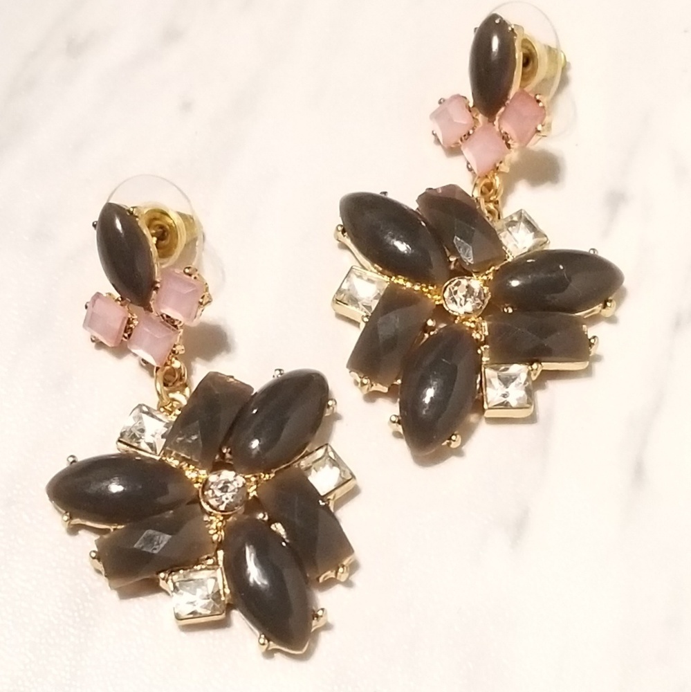 New Rhinestone Earrings - Picture 3 of 4
